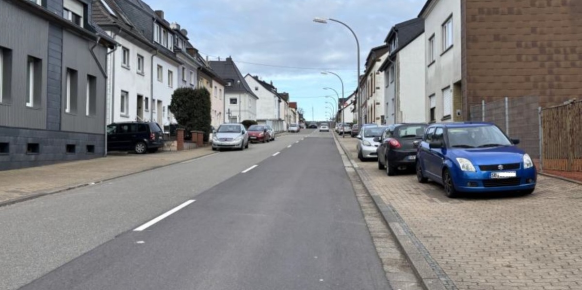 Mischverkehr Bild von einer Straße