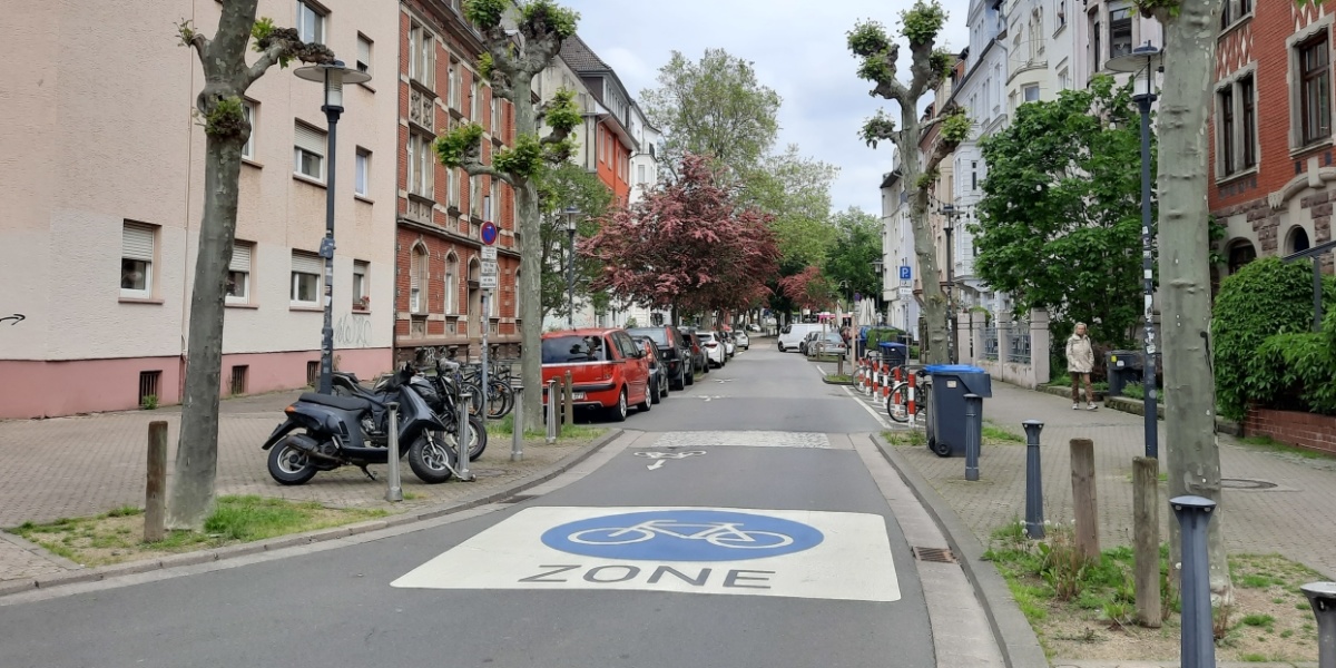 Fahrradzone Straße mit Fahrradzone